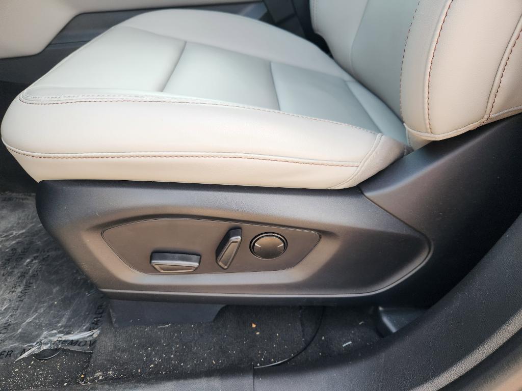 new 2025 Ford Explorer car, priced at $42,067