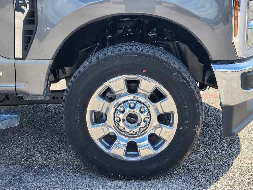 new 2025 Ford F-250 car, priced at $76,944