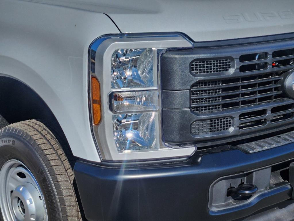 new 2024 Ford F-250 car, priced at $48,025