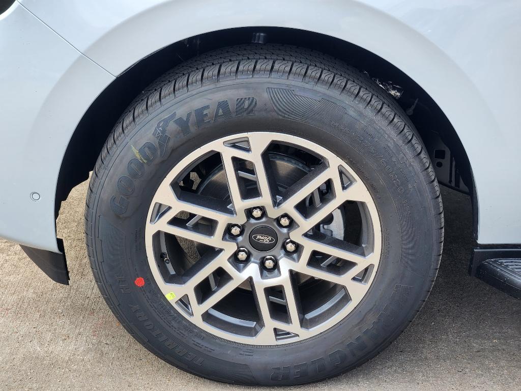 new 2025 Ford Expedition Max car, priced at $69,646