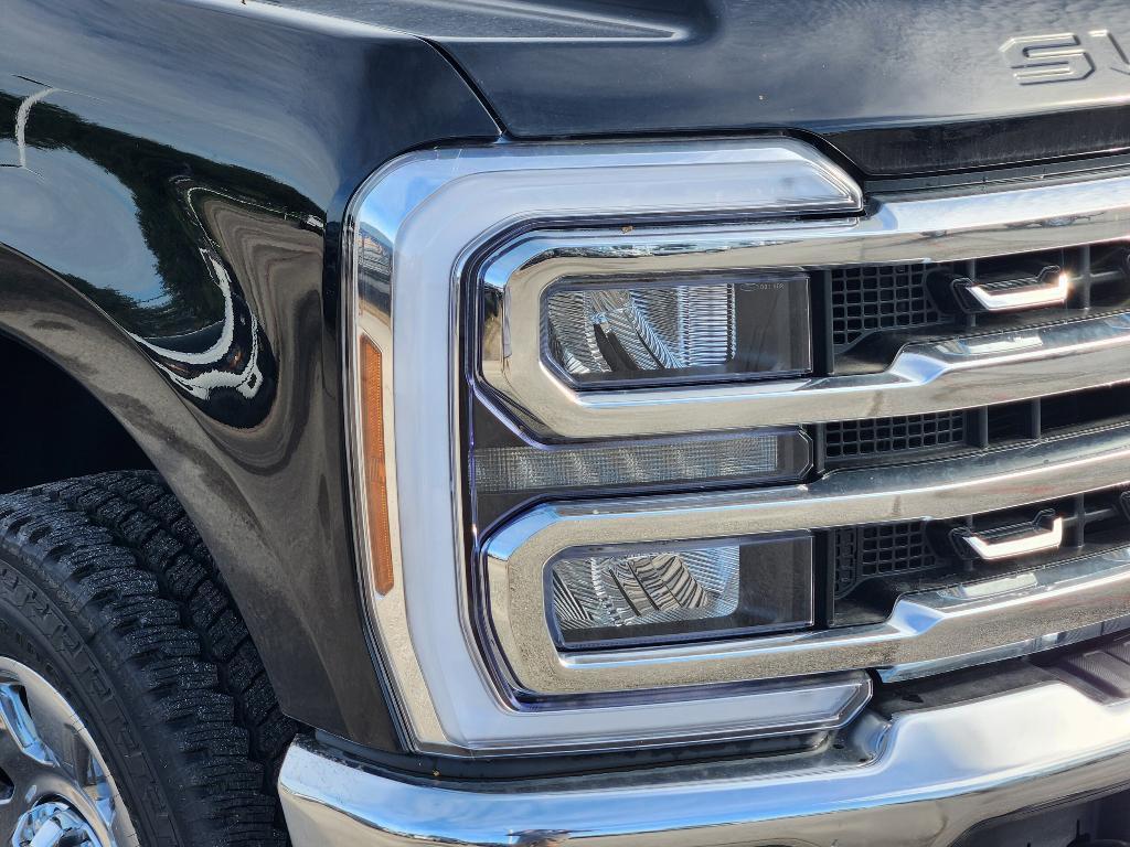 new 2025 Ford F-250 car, priced at $76,466