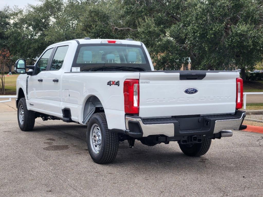 new 2025 Ford F-250 car, priced at $62,324