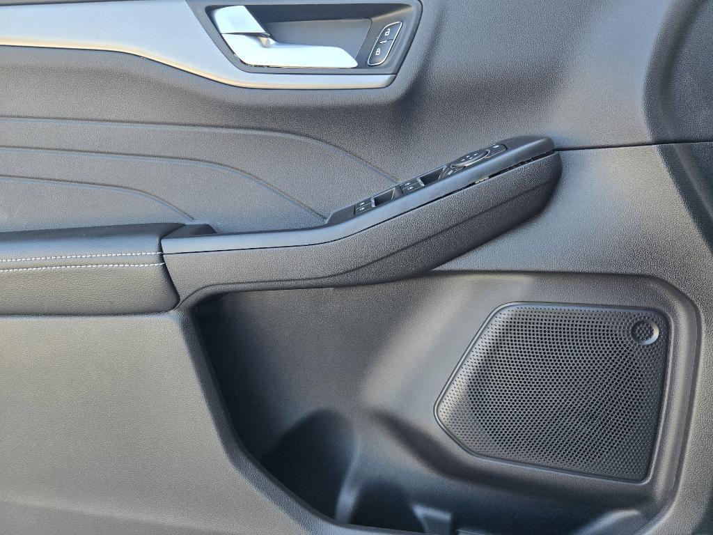 new 2025 Ford Escape car, priced at $30,517