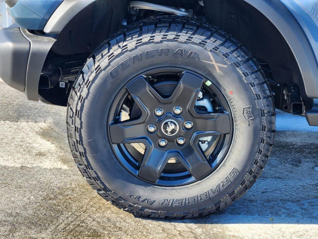 new 2024 Ford Bronco car, priced at $49,031