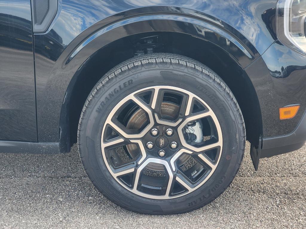 new 2025 Ford Maverick car, priced at $36,314