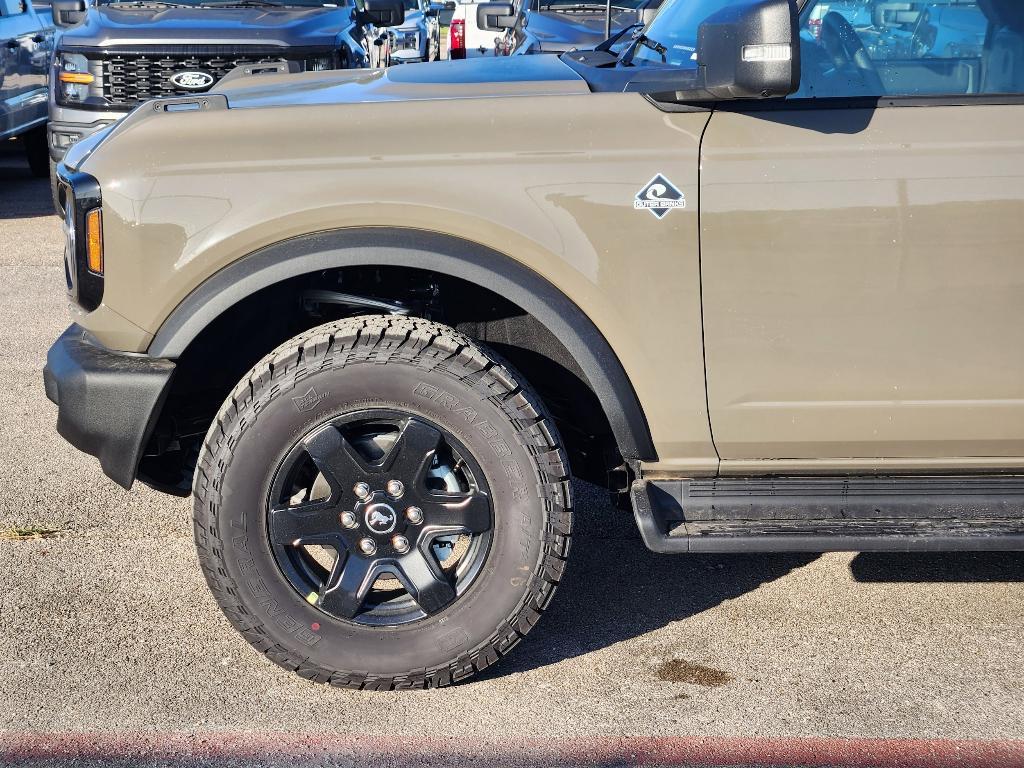 new 2025 Ford Bronco car, priced at $54,718