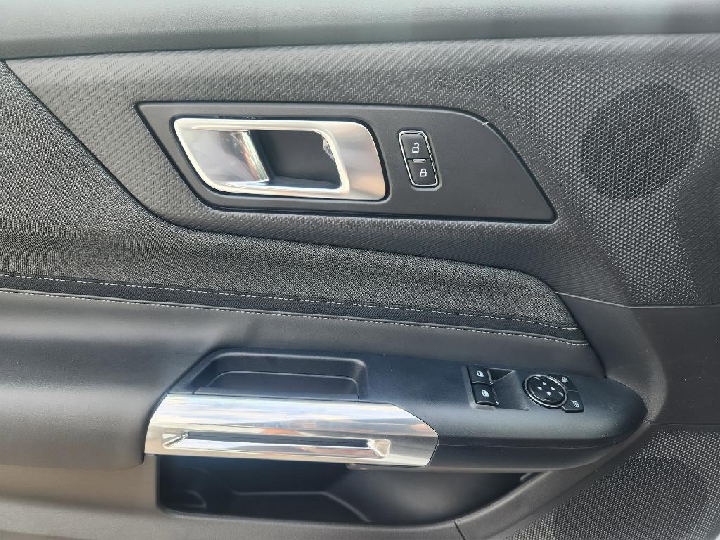 new 2025 Ford Mustang car, priced at $33,515