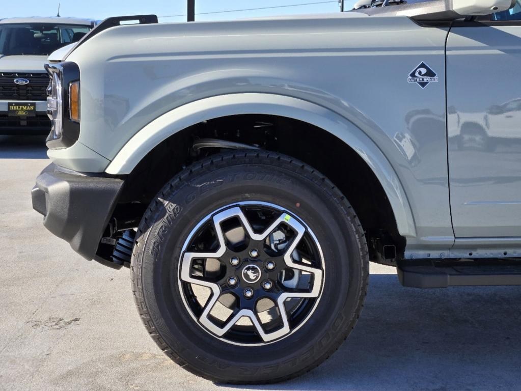 new 2024 Ford Bronco car, priced at $52,405