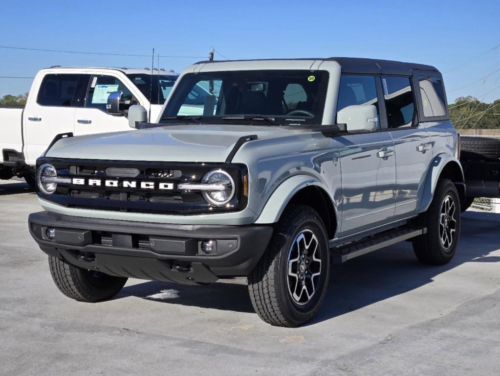 new 2024 Ford Bronco car, priced at $52,405