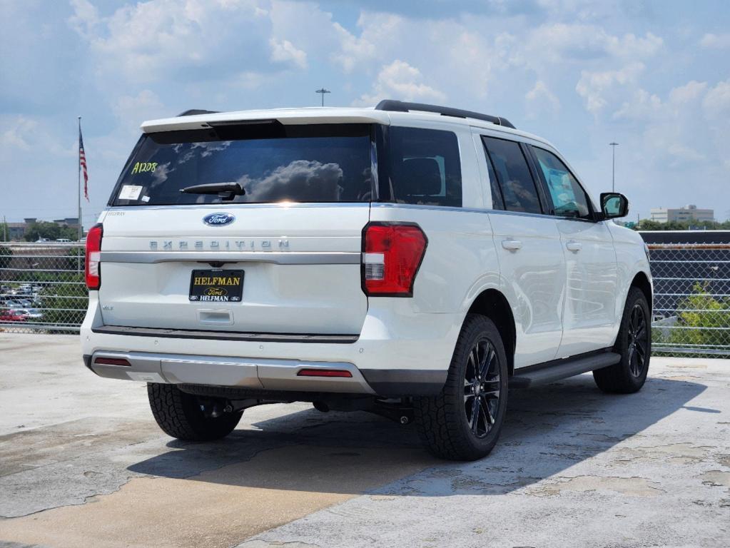 new 2024 Ford Expedition car, priced at $59,759