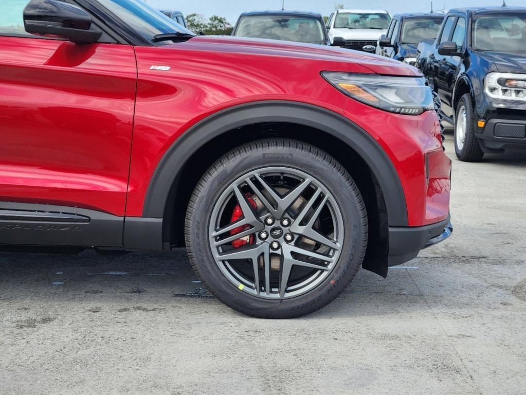 new 2025 Ford Explorer car, priced at $46,921