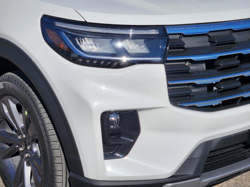 new 2025 Ford Explorer car, priced at $45,606