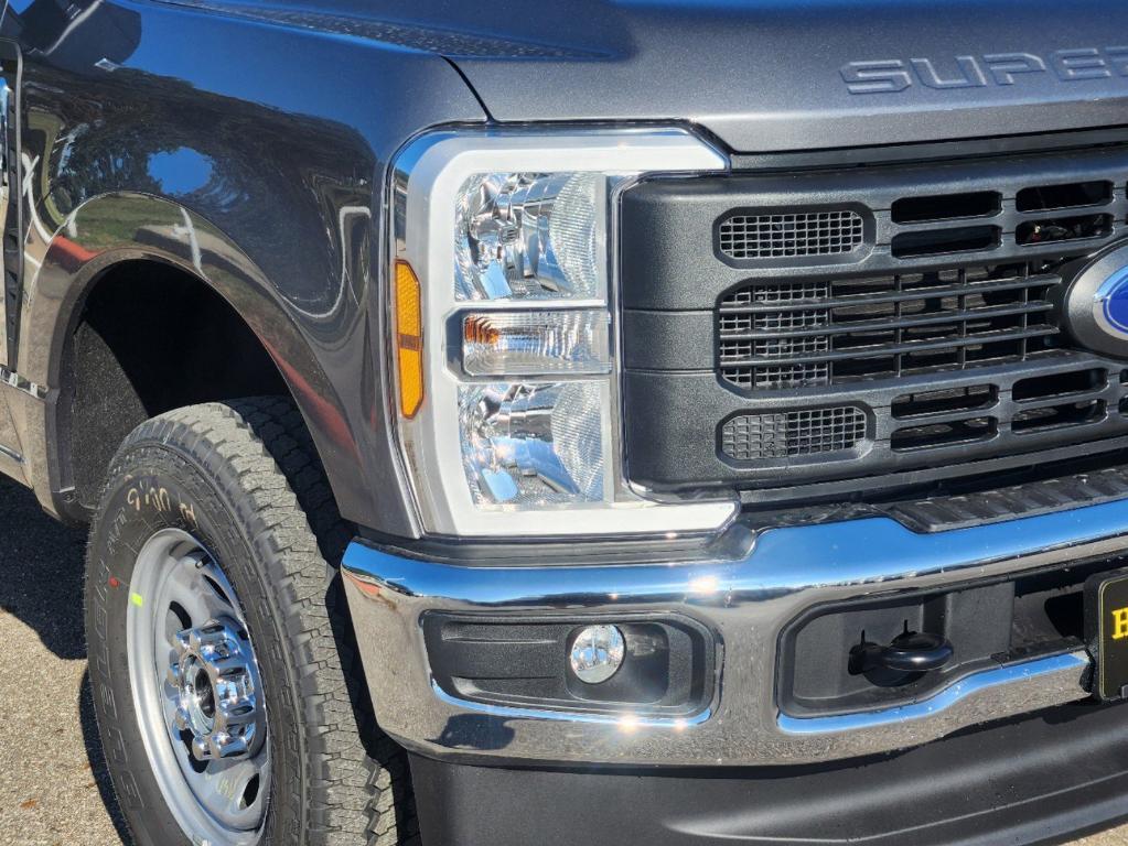 new 2024 Ford F-350 car, priced at $60,624