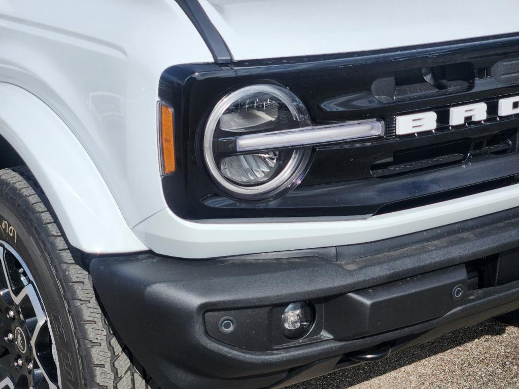 new 2024 Ford Bronco car, priced at $51,877