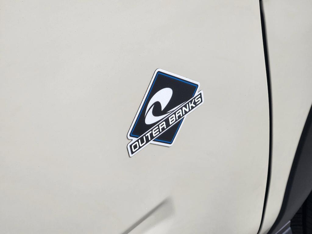 new 2025 Ford Bronco Sport car, priced at $38,599