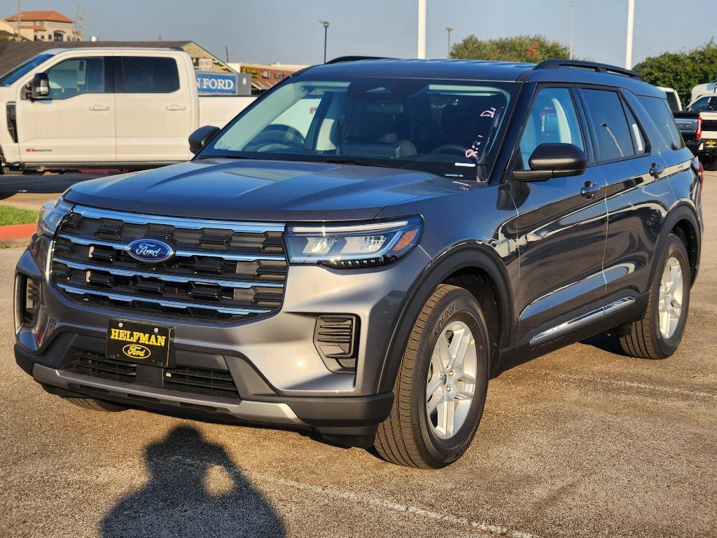 new 2025 Ford Explorer car, priced at $39,320