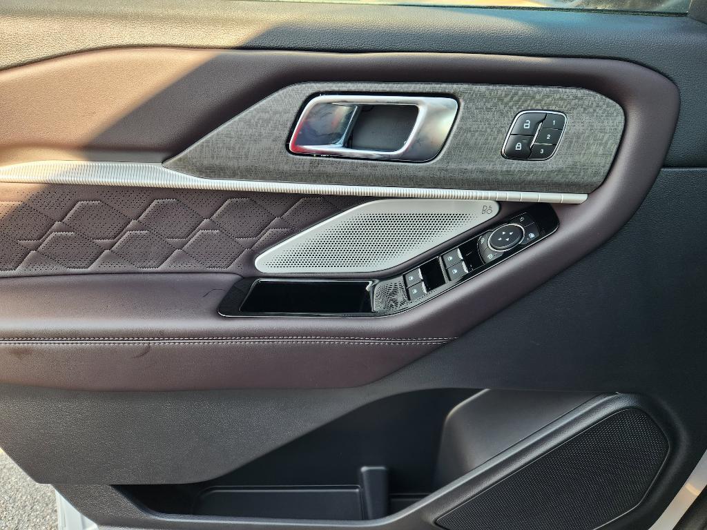 new 2025 Ford Explorer car, priced at $57,495