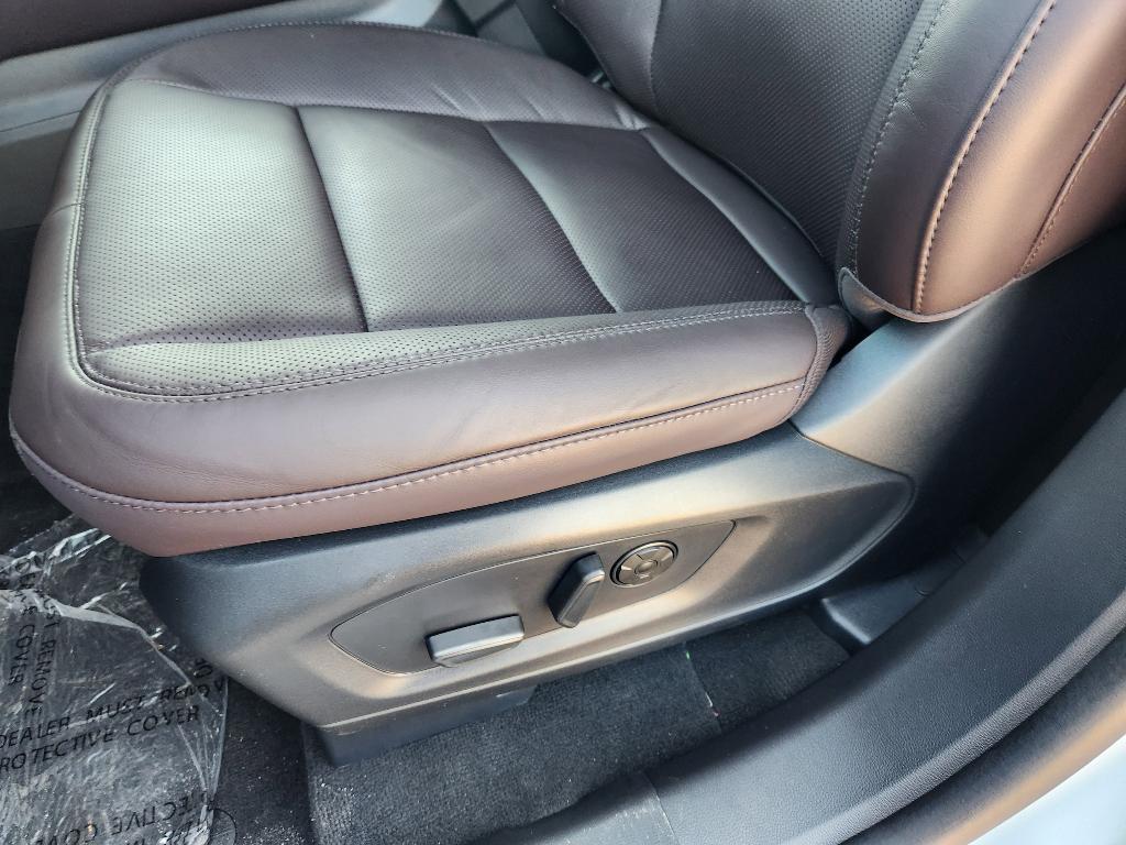 new 2025 Ford Explorer car, priced at $57,495
