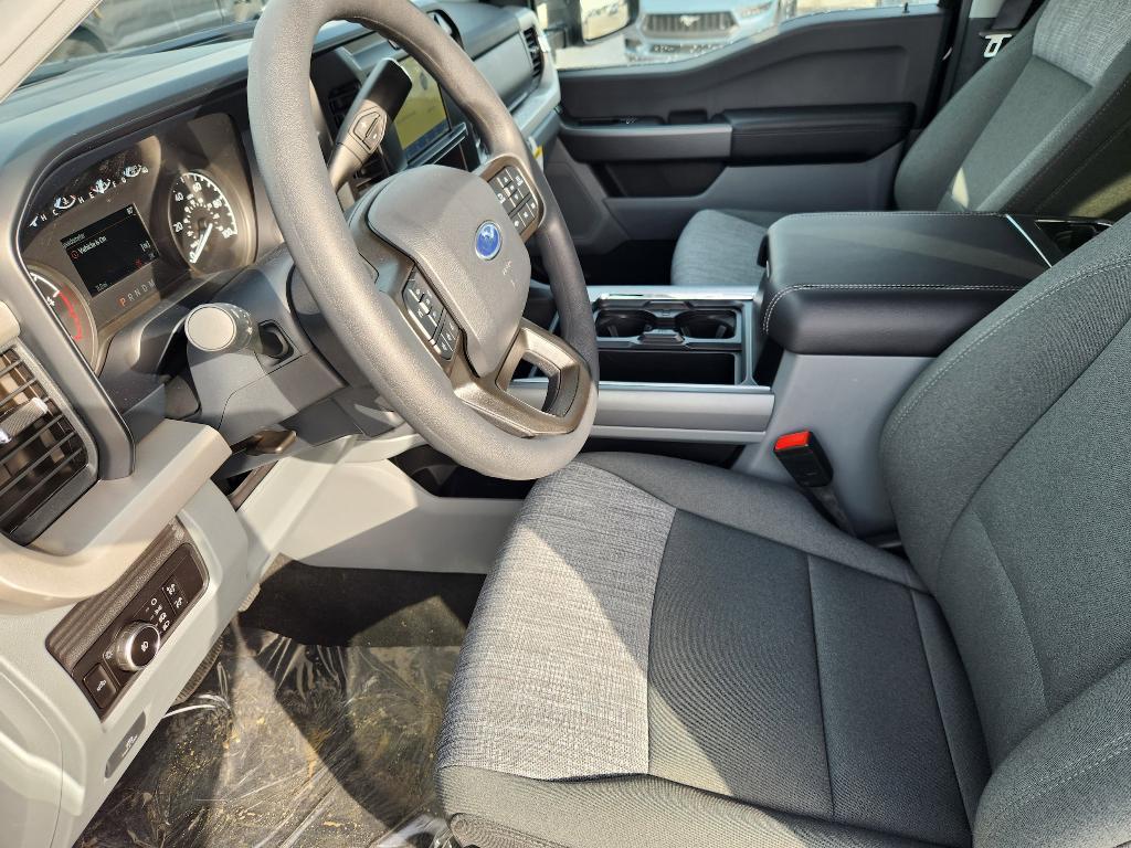 new 2025 Ford F-250 car, priced at $65,803