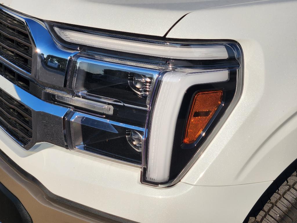 new 2025 Ford F-150 car, priced at $73,541