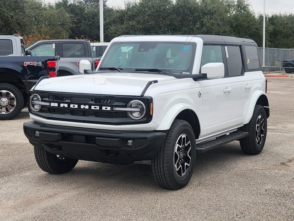 new 2024 Ford Bronco car, priced at $49,369