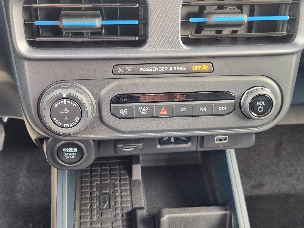 new 2025 Ford Maverick car, priced at $39,902