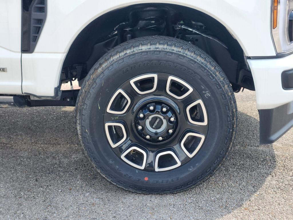 new 2025 Ford F-250 car, priced at $92,862