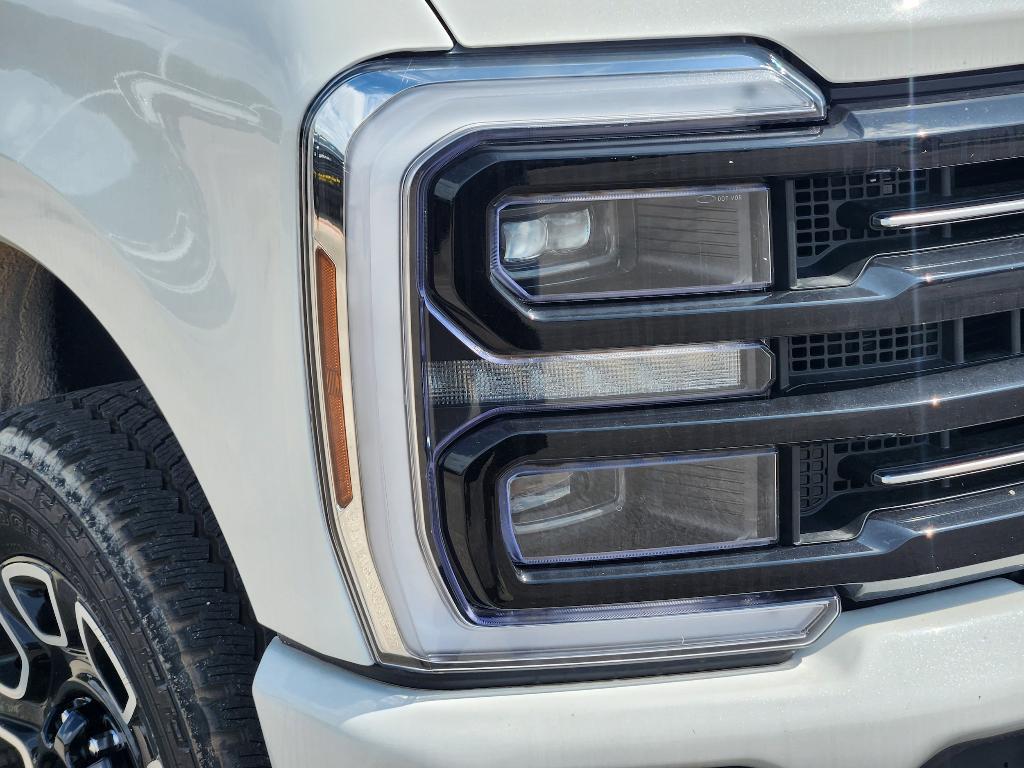 new 2025 Ford F-250 car, priced at $92,862