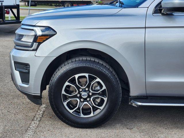 used 2022 Ford Expedition Max car, priced at $35,991