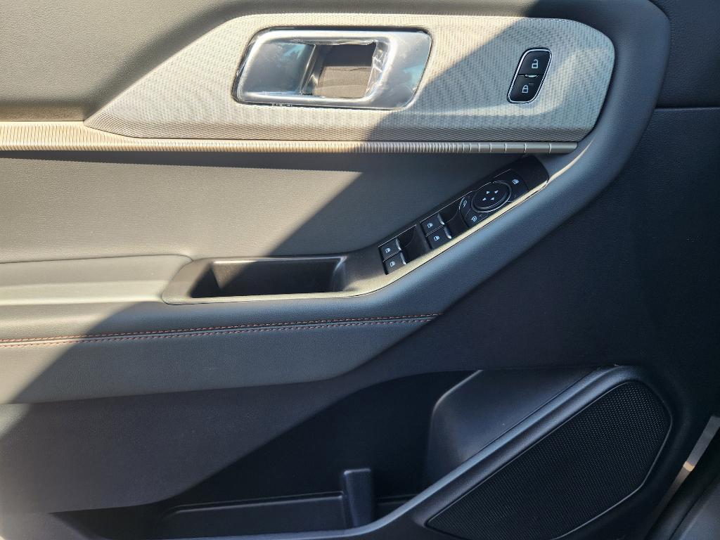new 2025 Ford Explorer car, priced at $41,597