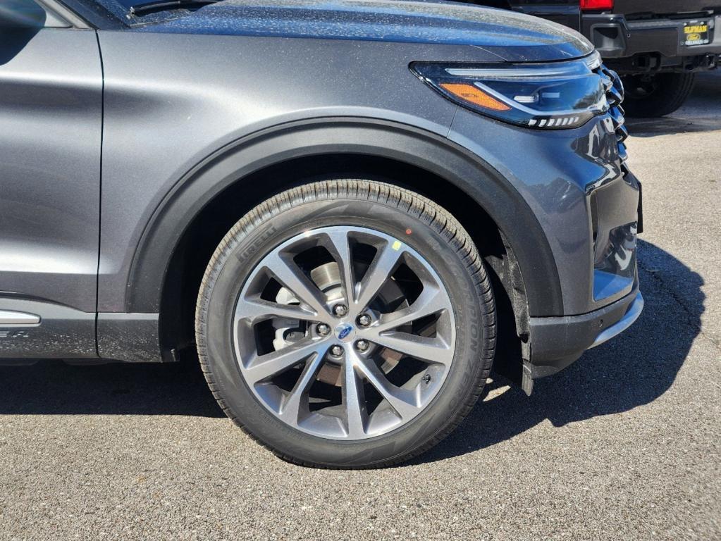 new 2025 Ford Explorer car, priced at $54,042