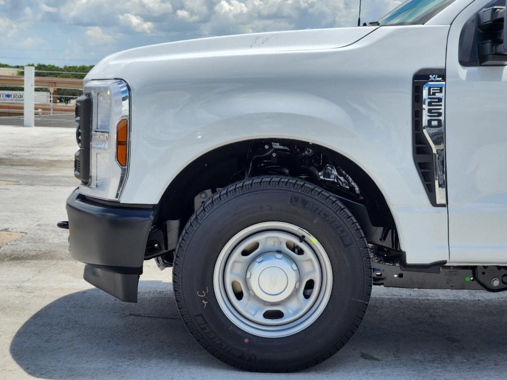 new 2024 Ford F-250 car, priced at $45,281