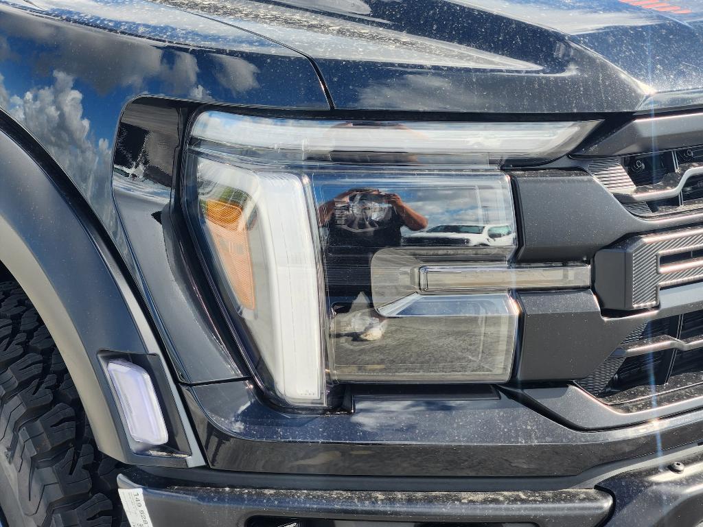 new 2025 Ford F-150 car