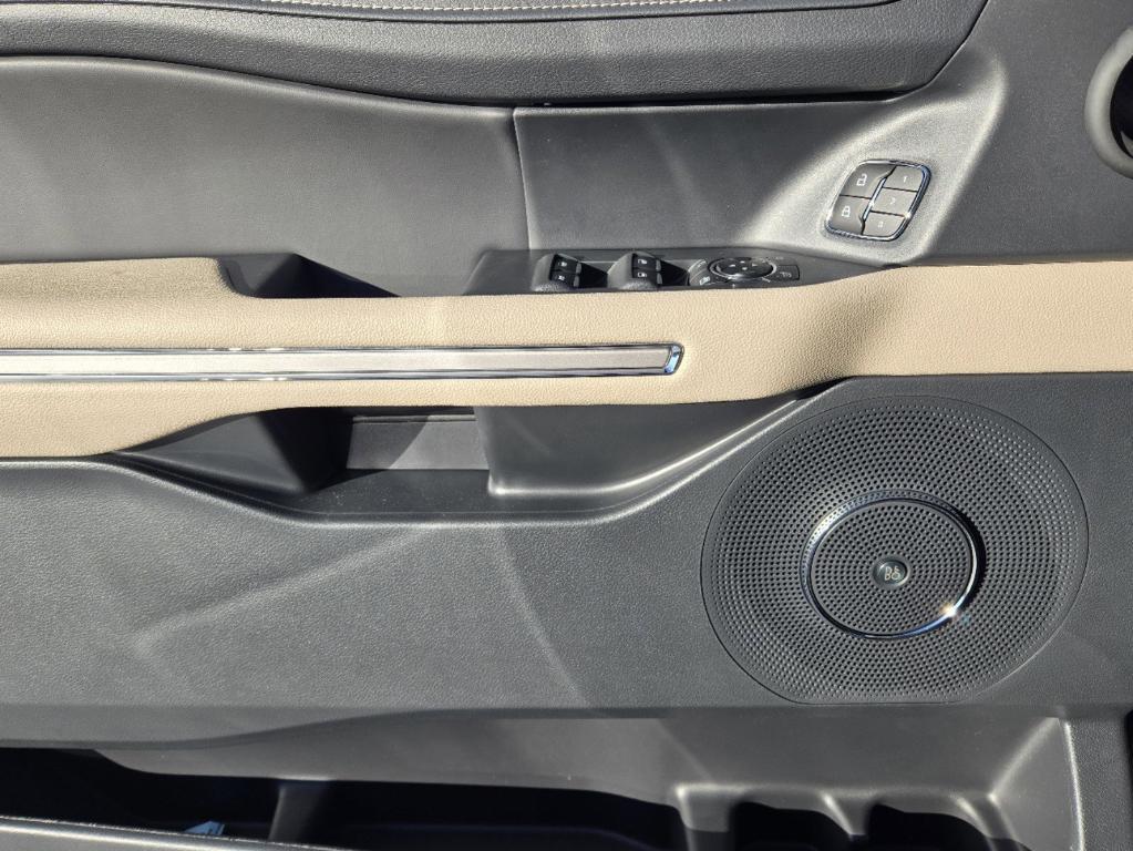 new 2024 Ford Expedition Max car, priced at $77,105