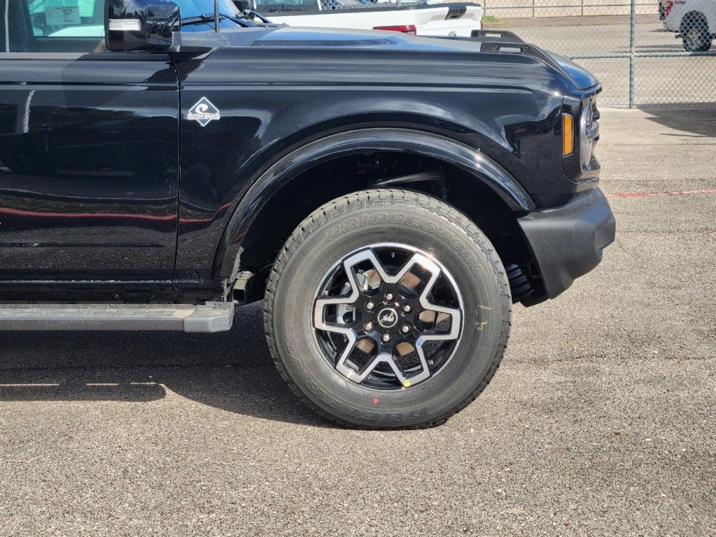 new 2024 Ford Bronco car, priced at $51,877