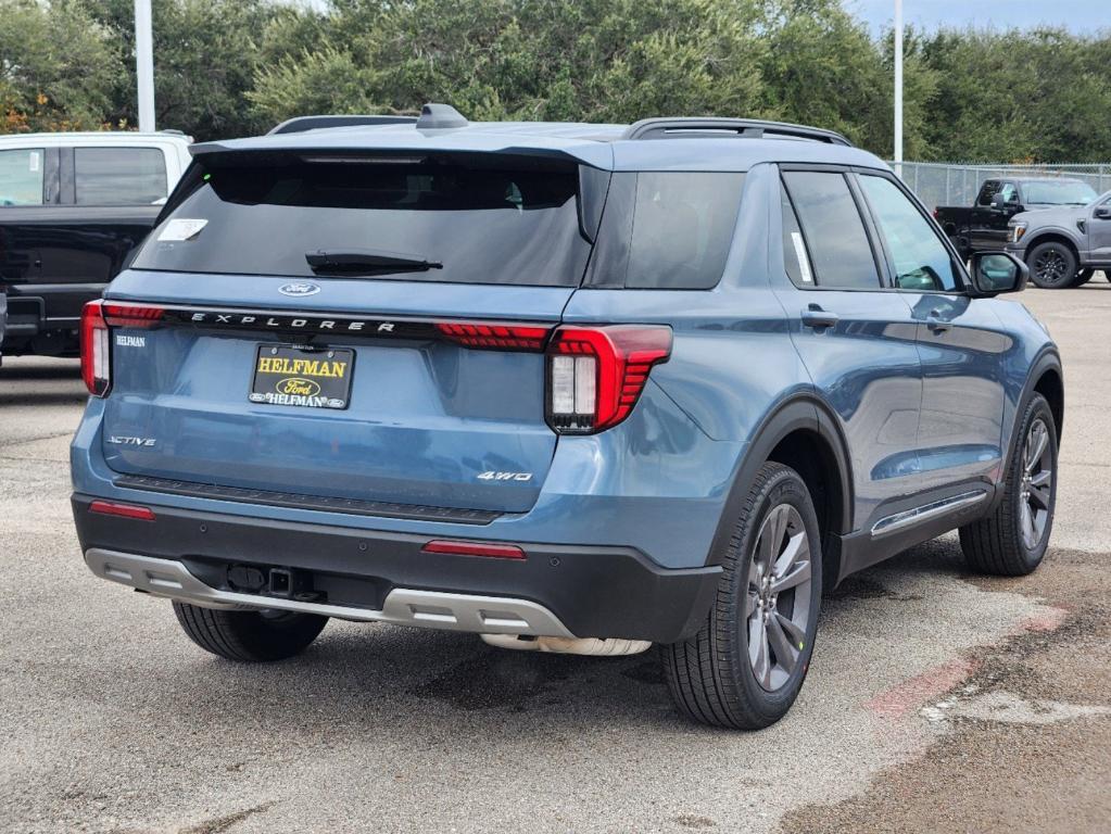 new 2025 Ford Explorer car, priced at $45,324