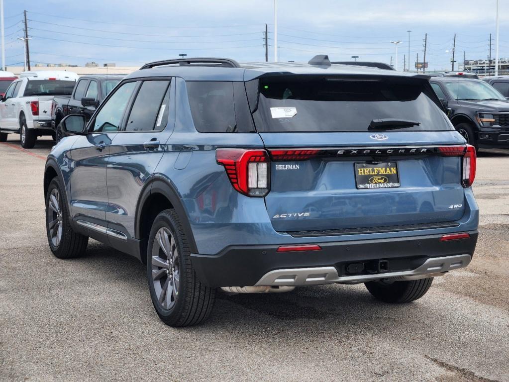 new 2025 Ford Explorer car, priced at $45,324