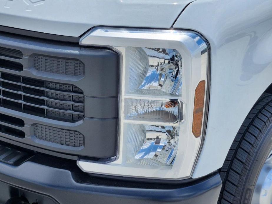 new 2024 Ford F-250 car, priced at $47,672