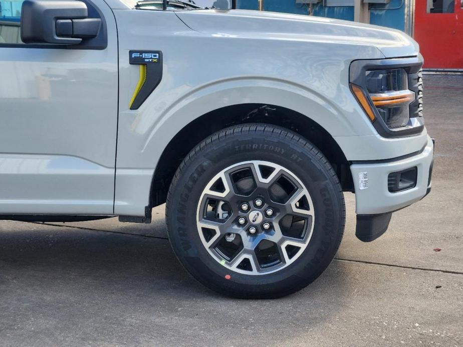 new 2024 Ford F-150 car, priced at $40,095