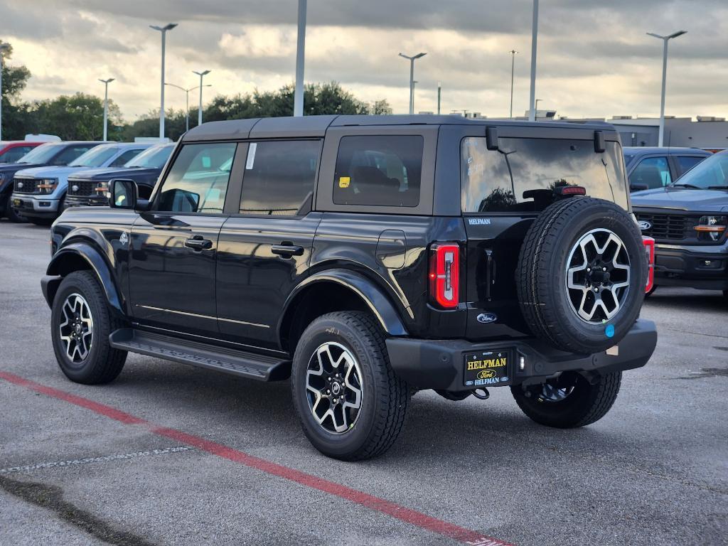 new 2025 Ford Bronco car, priced at $55,217
