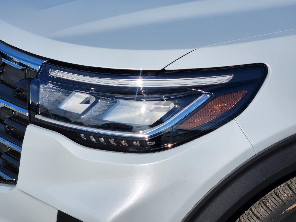 new 2025 Ford Explorer car, priced at $45,265