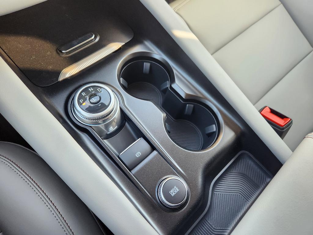 new 2025 Ford Explorer car, priced at $45,265