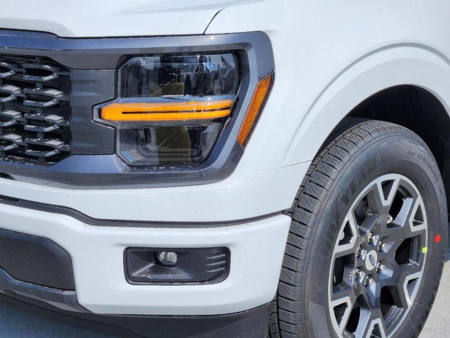 new 2024 Ford F-150 car, priced at $39,898