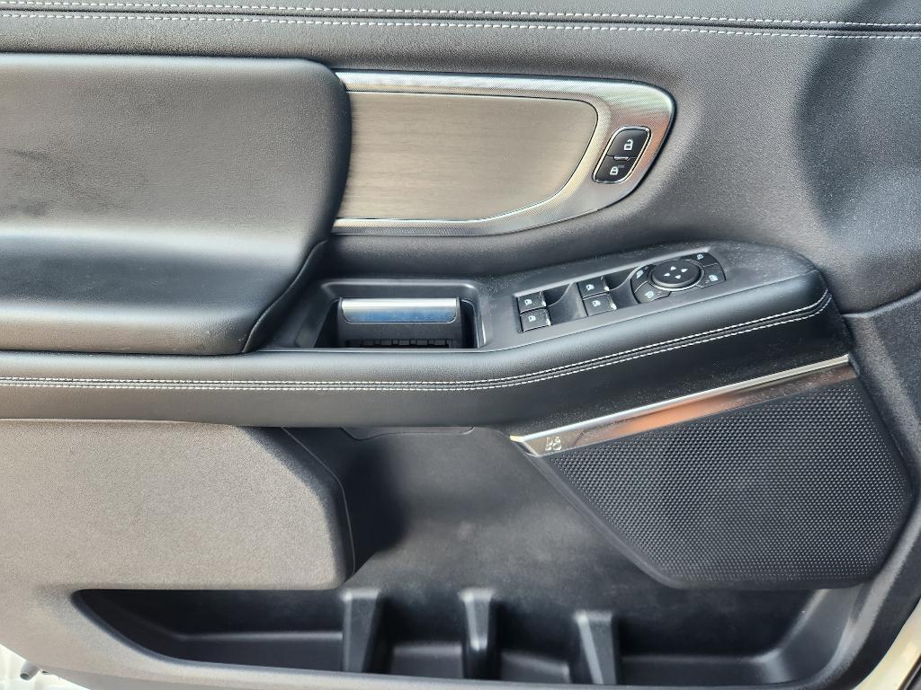 new 2025 Ford Expedition car, priced at $78,872