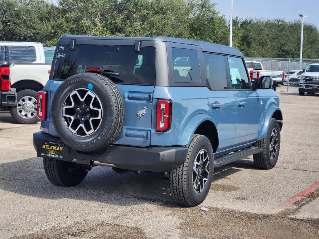 new 2024 Ford Bronco car, priced at $52,813