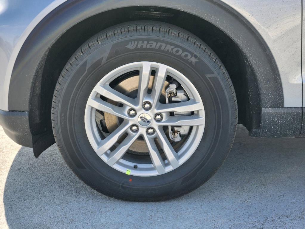 new 2024 Ford Explorer car, priced at $43,885