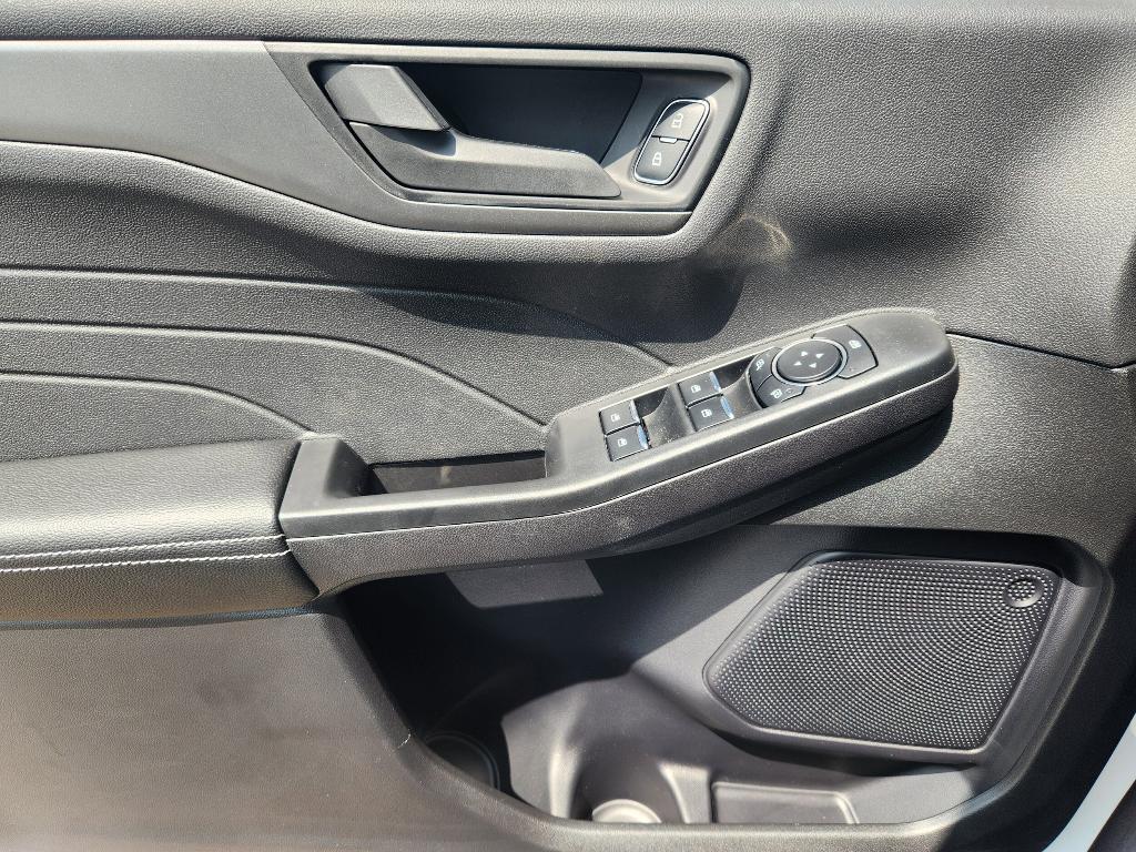 new 2025 Ford Escape car, priced at $30,050