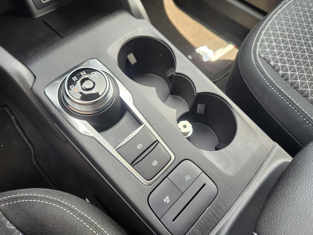 new 2025 Ford Escape car, priced at $30,050