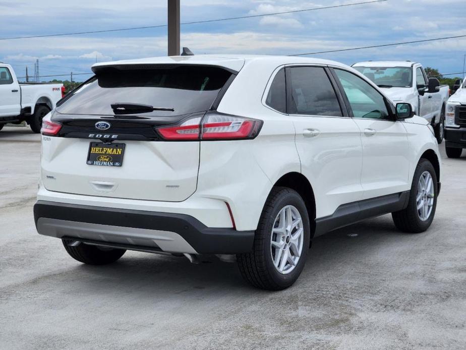 new 2024 Ford Edge car, priced at $37,301