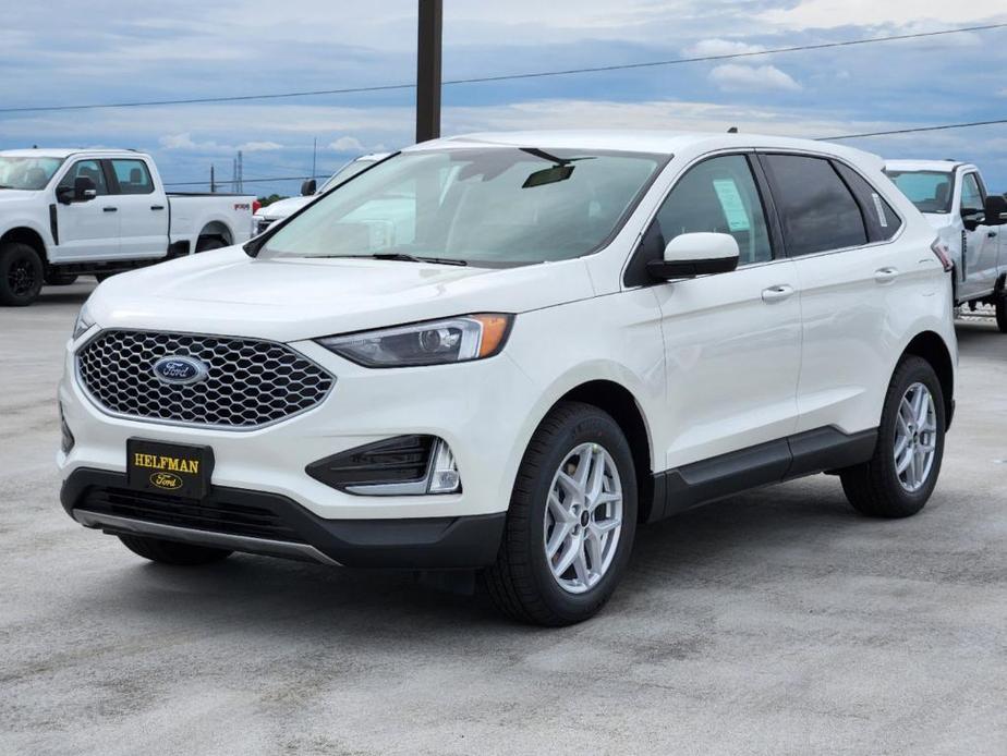 new 2024 Ford Edge car, priced at $37,301